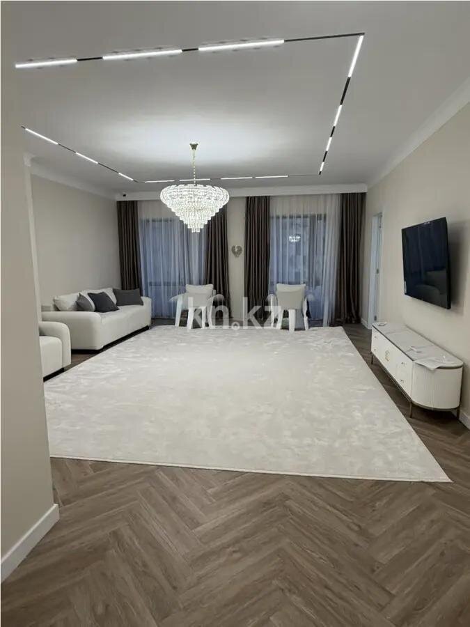 Продажа 5-комнатной квартиры, 229 м² в Алматы