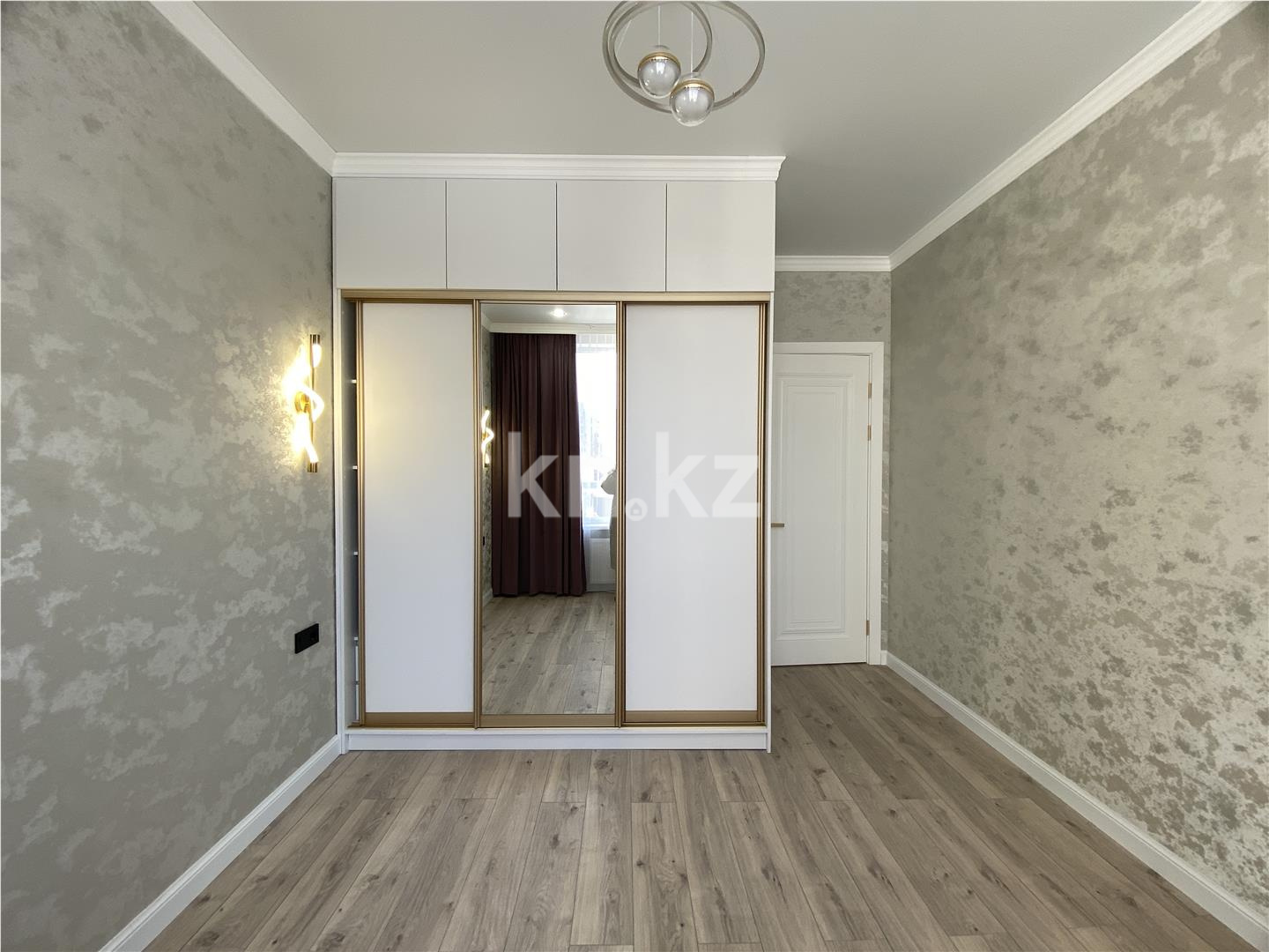 Продажа 2-комнатной квартиры, 64 м², пр. Тауелсыздык в Астане - фото 8