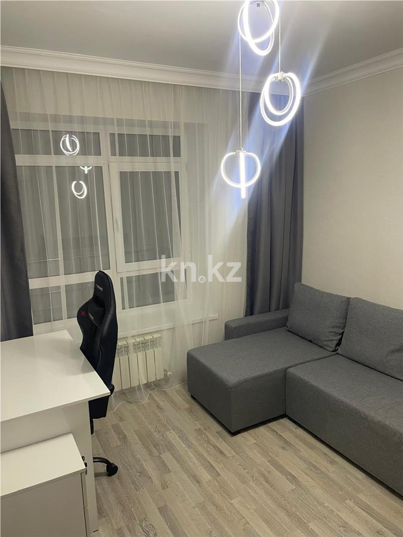 Продажа 2-комнатной квартиры, 40 м², пр. Мангилик Ел в Астане