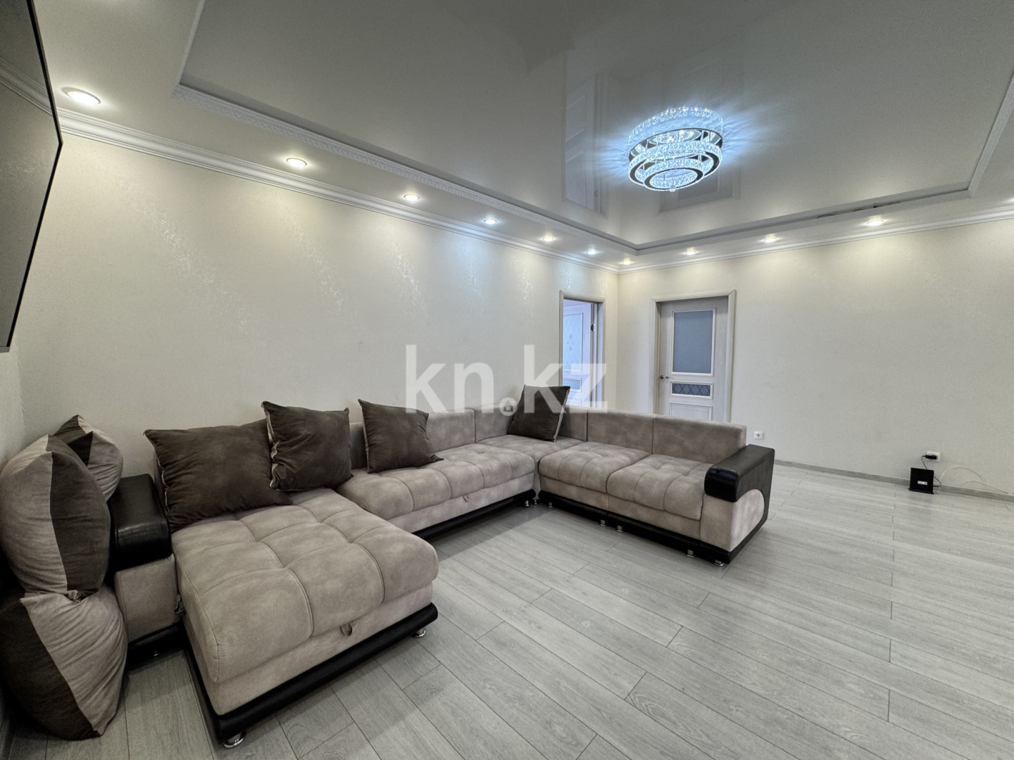 Продажа 3-комнатной квартиры, 110.5 м² в Караганде