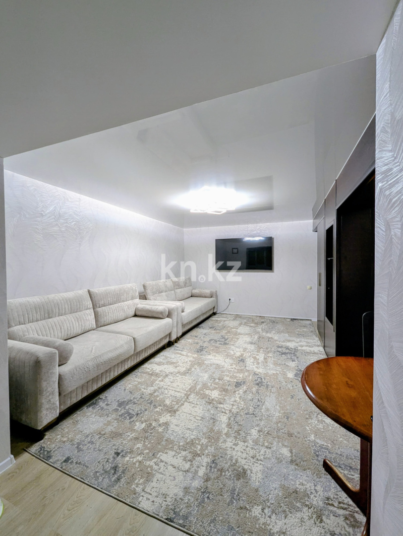 Продажа 2-комнатной квартиры, 57.9 м² в Караганде - фото 3