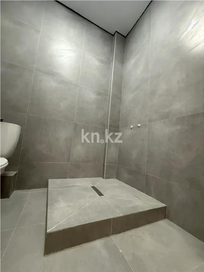 Продажа 2-комнатной квартиры, 52 м², мкр-н 20, дом  46 в Алматы - фото 4