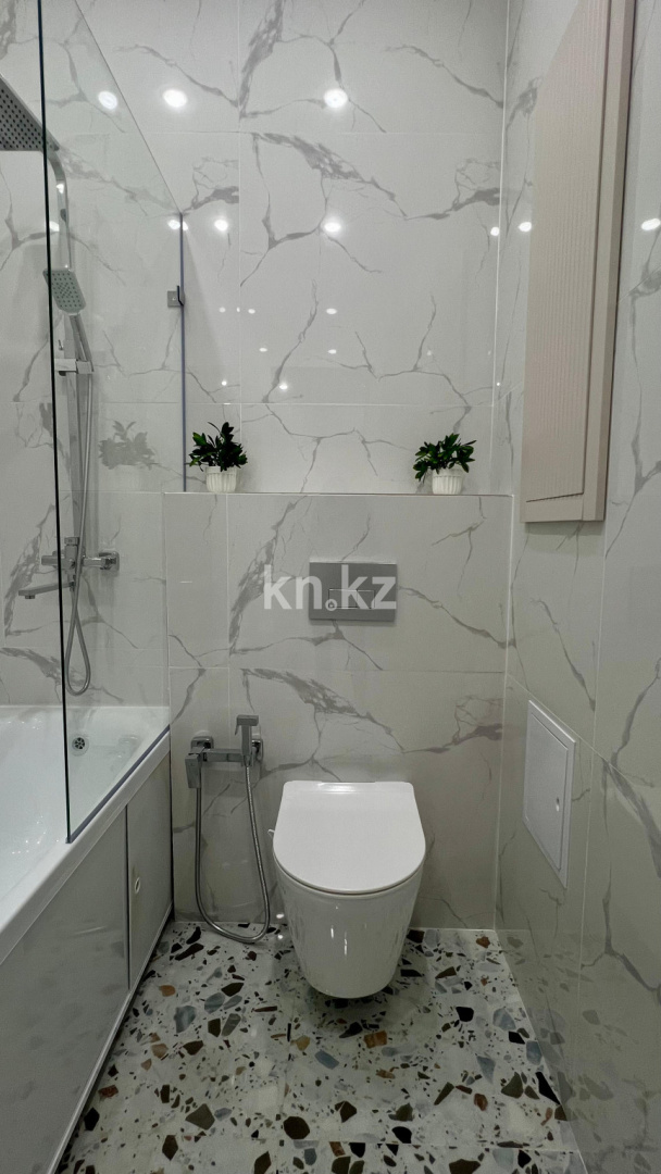 Аренда 1-комнатной квартиры посуточно, 50 м², ул. Бокейхана, дом  24 - пр. Мангилик Ел в Астане - фото 11