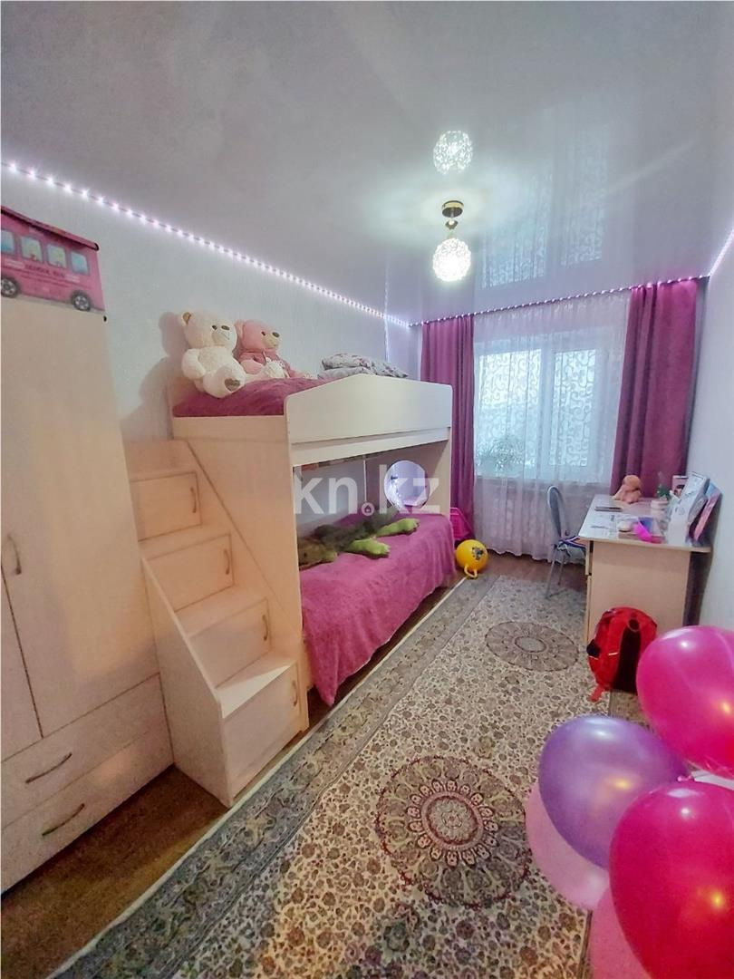 Продажа 3-комнатной квартиры, 60 м², пр. Строителей, дом  27 в Караганде - фото 5