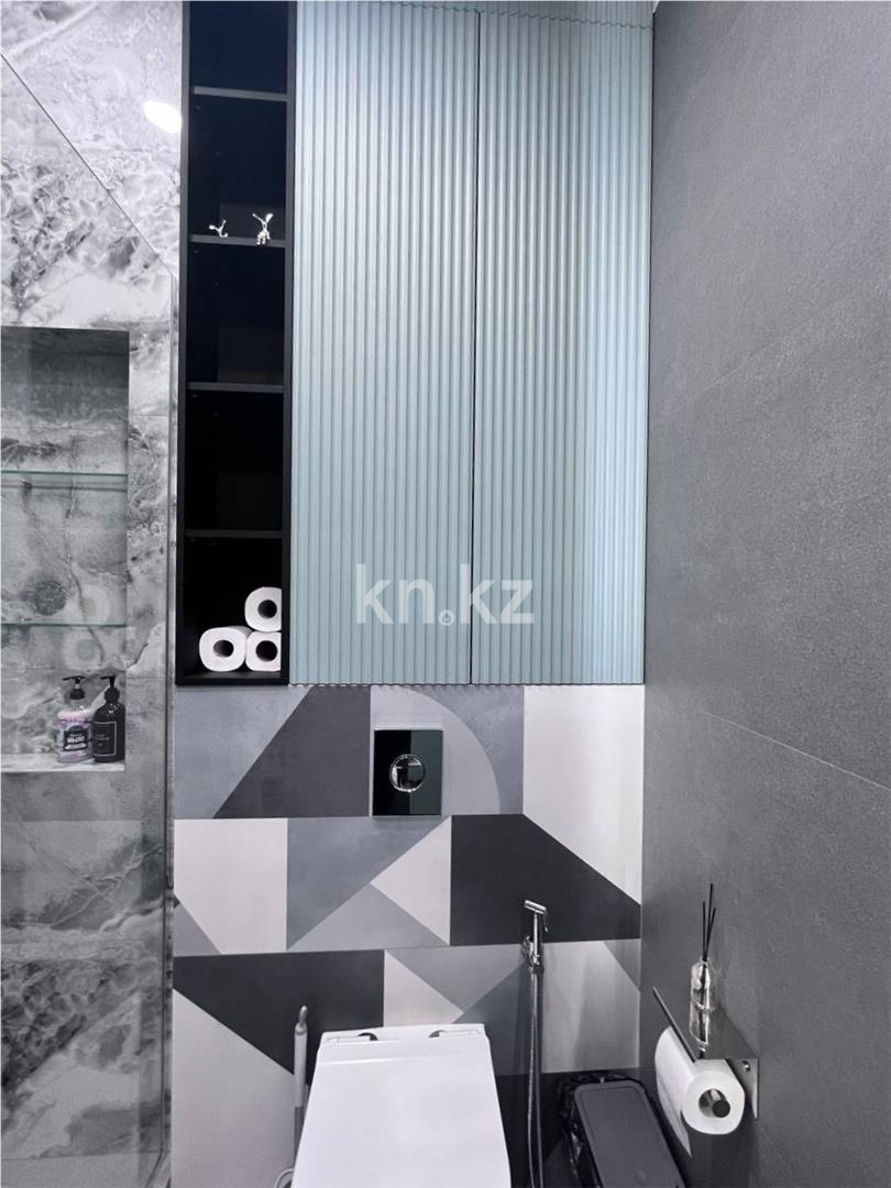 Продажа 2-комнатной квартиры, 73 м², ул. Момышулы в Караганде - фото 44