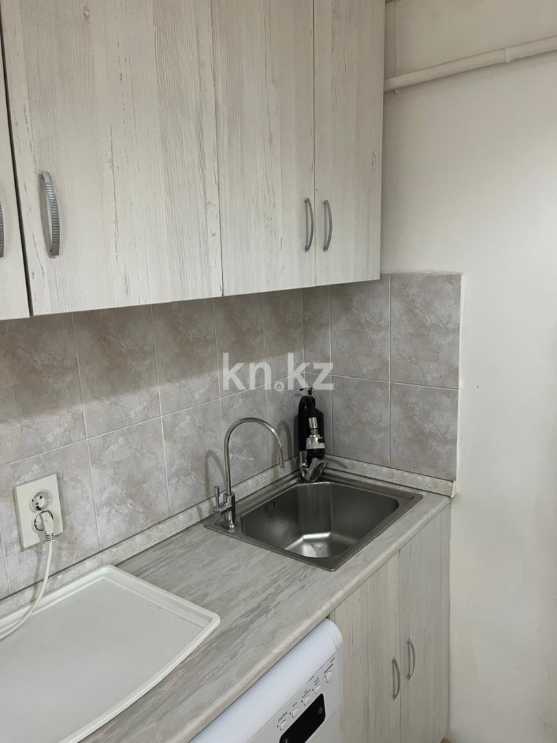 Аренда 1-комнатной квартиры, 34 м², ул. Ауэзова в Алматы - фото 4