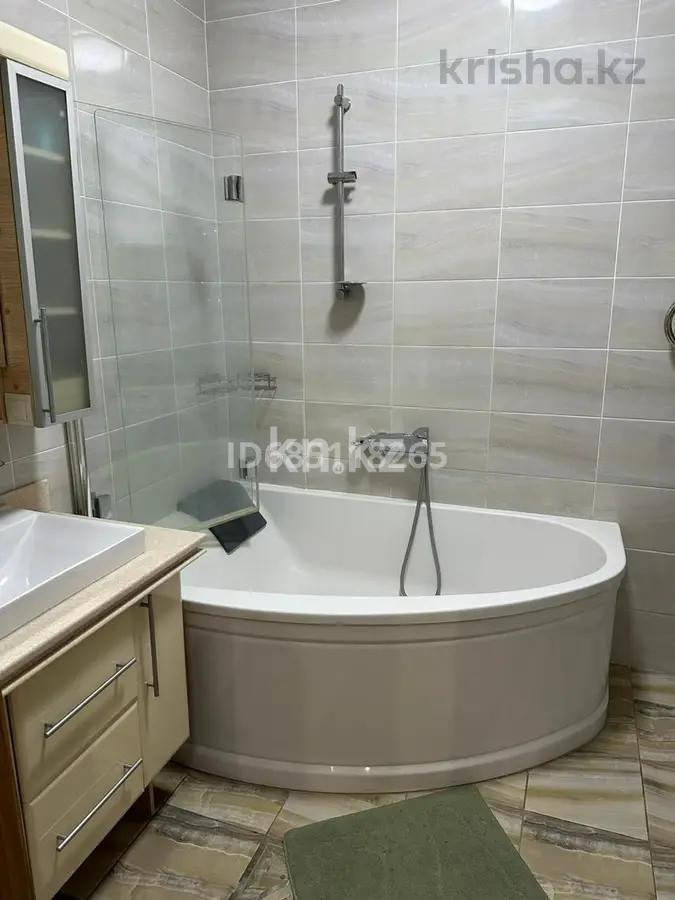 Продажа 3-комнатной квартиры, 90 м², ул. Ермекова в Караганде - фото 6