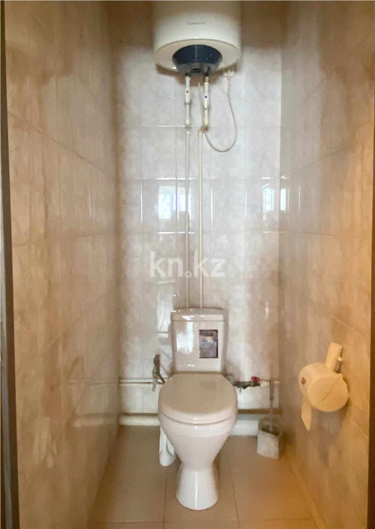 Продажа 2-комнатной квартиры, 64 м², пр. Шахтеров, дом  23 в Караганде - фото 10