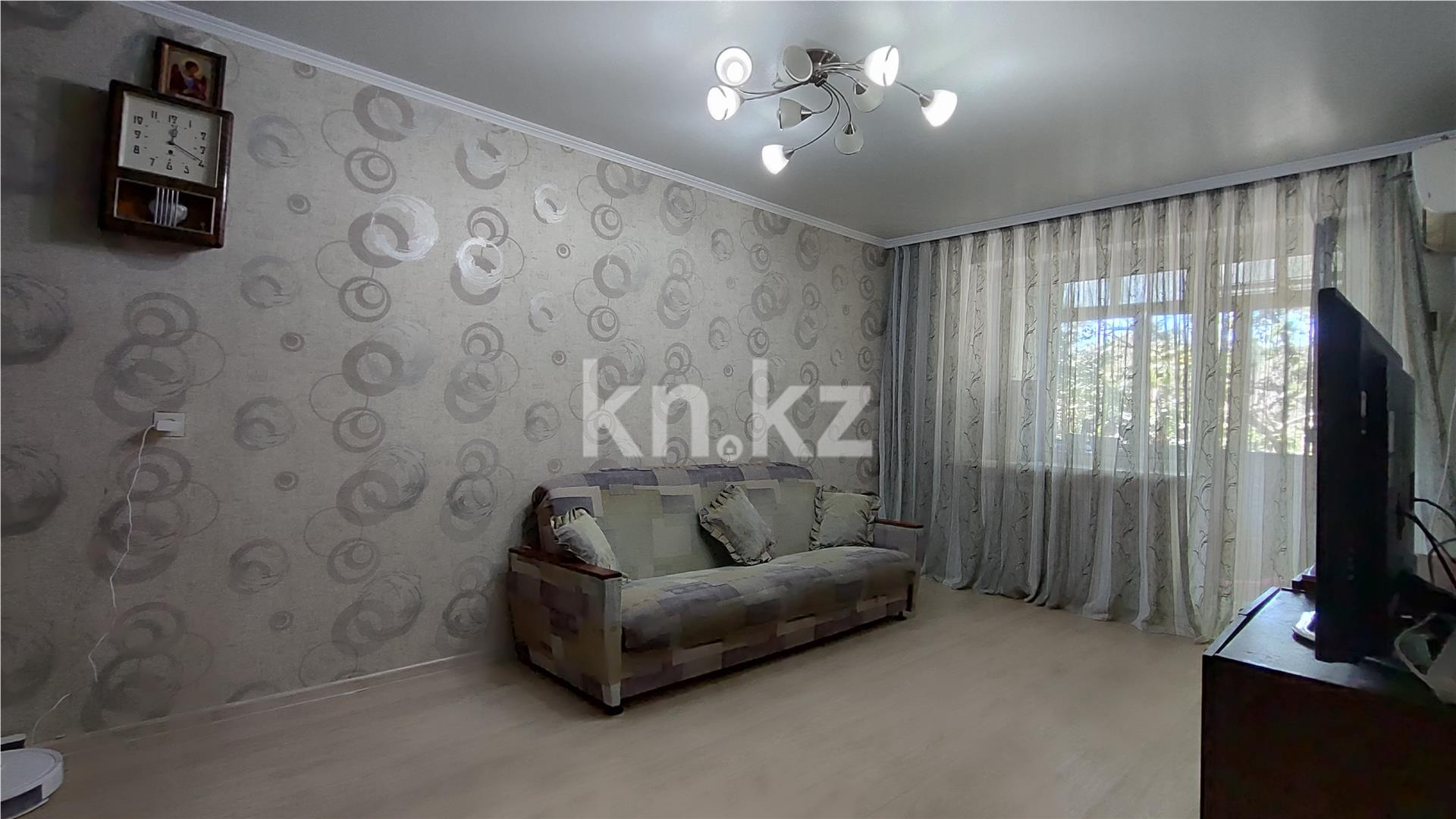 Продажа 3-комнатной квартиры, 61 м², мкр-н 14 в Караганде