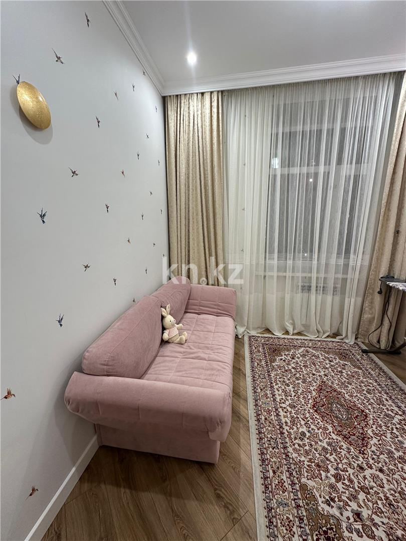 Продажа 4-комнатной квартиры, 104 м², пр. Республики, дом  участок 1/7 в Караганде - фото 13