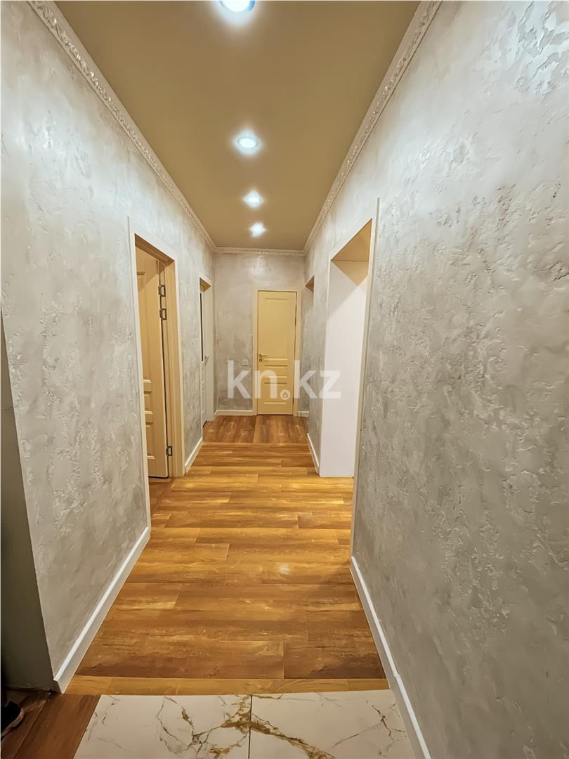 Продажа 3-комнатной квартиры, 77 м², мкр-н Голубые Пруды в Караганде - фото 13