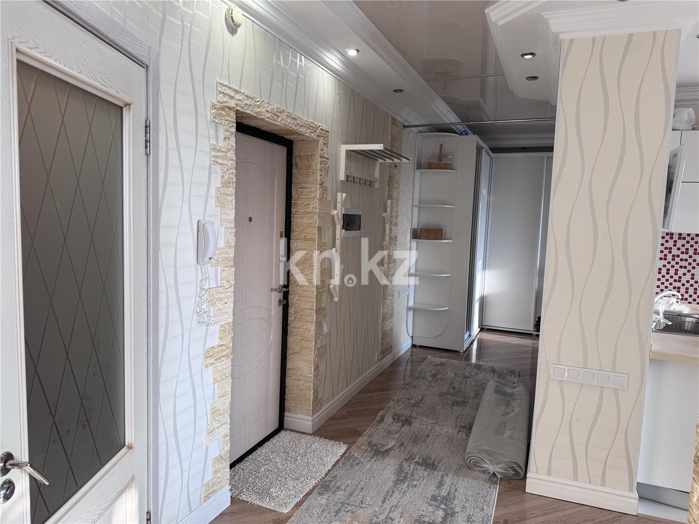 Продажа 2-комнатной квартиры, 80 м², пр. Республики в Караганде - фото 10