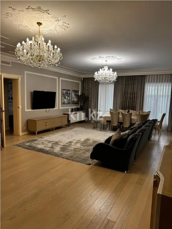 Продажа 4-комнатной квартиры, 212 м² в Астане