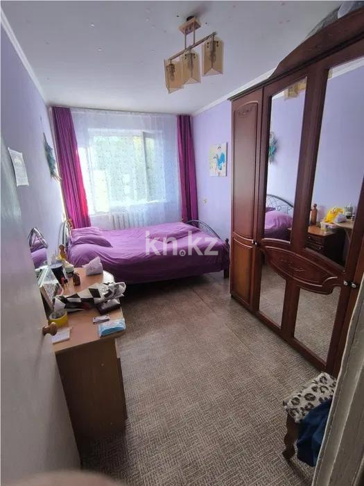 Продажа 3-комнатной квартиры, 63 м², мкр-н Восток-1, дом  6/2 в Караганде - фото 3