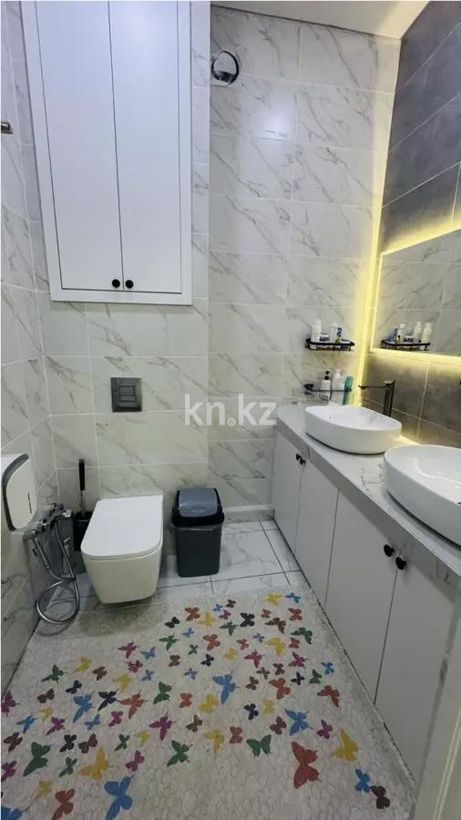 Продажа 4-комнатной квартиры, 105 м², ул. Муканова, дом  51а блок 6 в Караганде - фото 5