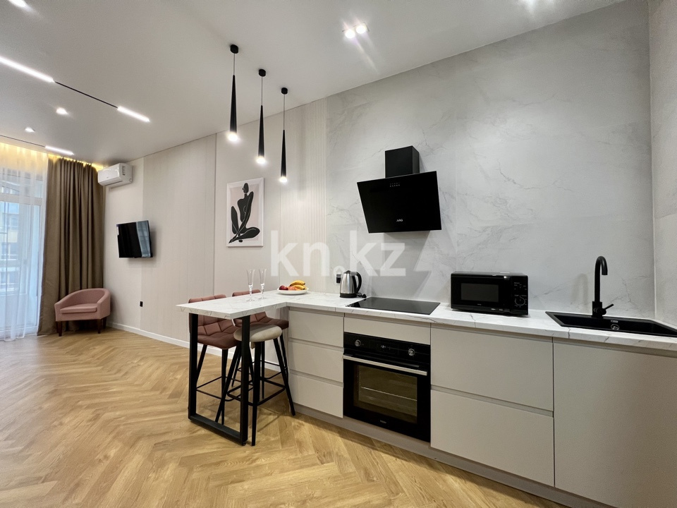 Аренда 1-комнатной квартиры посуточно, 37 м², Сейфуллина, дом  416 - ул. Макатаева в Алматы - фото 9