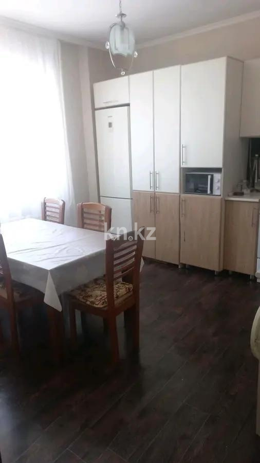Продажа 3-комнатной квартиры, 80 м², пр. Шахтеров, дом  74 в Караганде - фото 4