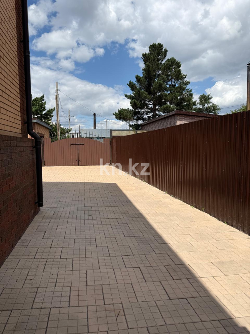 Продажа 5-комнатного дома, 300 м², ул. Космонавтов в Караганде - фото 5
