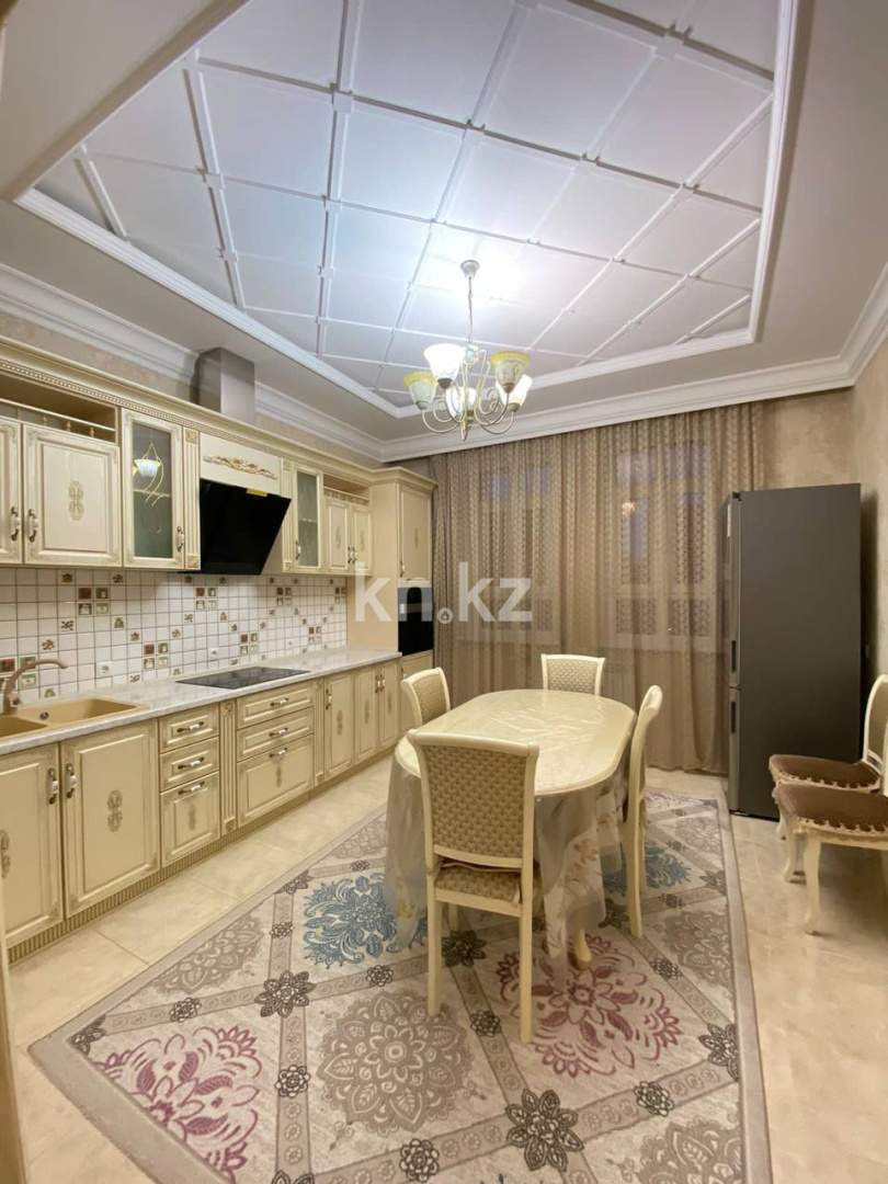 Аренда 2-комнатной квартиры, 72 м² в Астане
