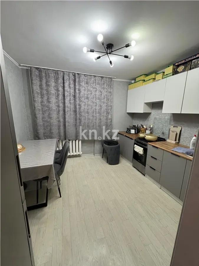 Продажа 1-комнатной квартиры, 42 м², ул. Локомотивная, дом  141/1 в Караганде - фото 2