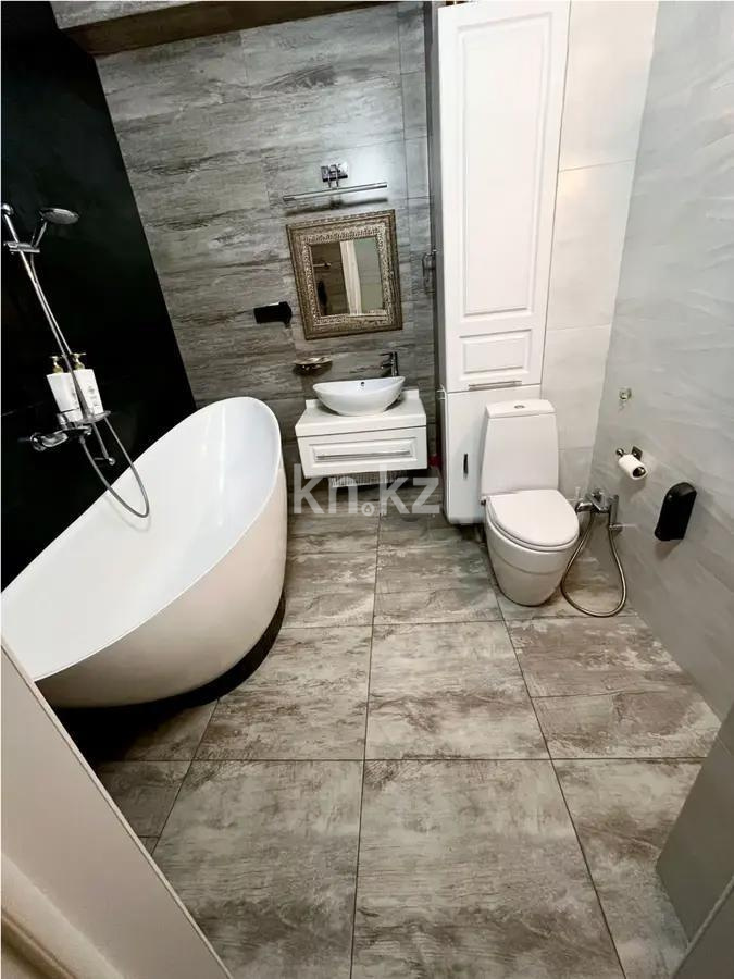 Продажа 2-комнатной квартиры, 78 м², ул. Сыганак, дом  17Б в Астане - фото 4