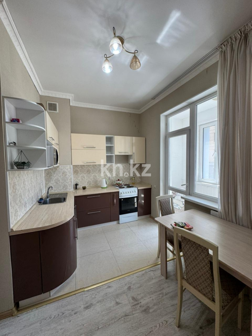 Аренда 1-комнатной квартиры, 38 м² в Астане