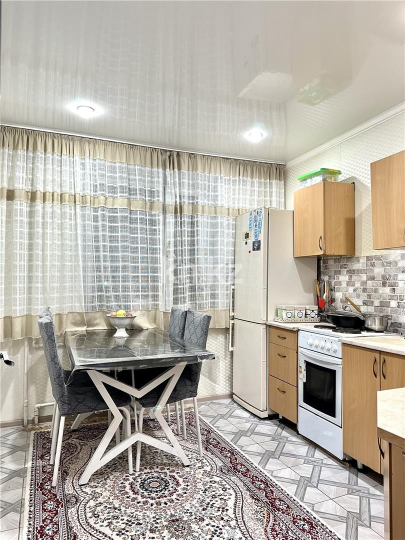 Продажа 3-комнатной квартиры, 67 м², мкр. Степной-2 в Караганде - фото 10