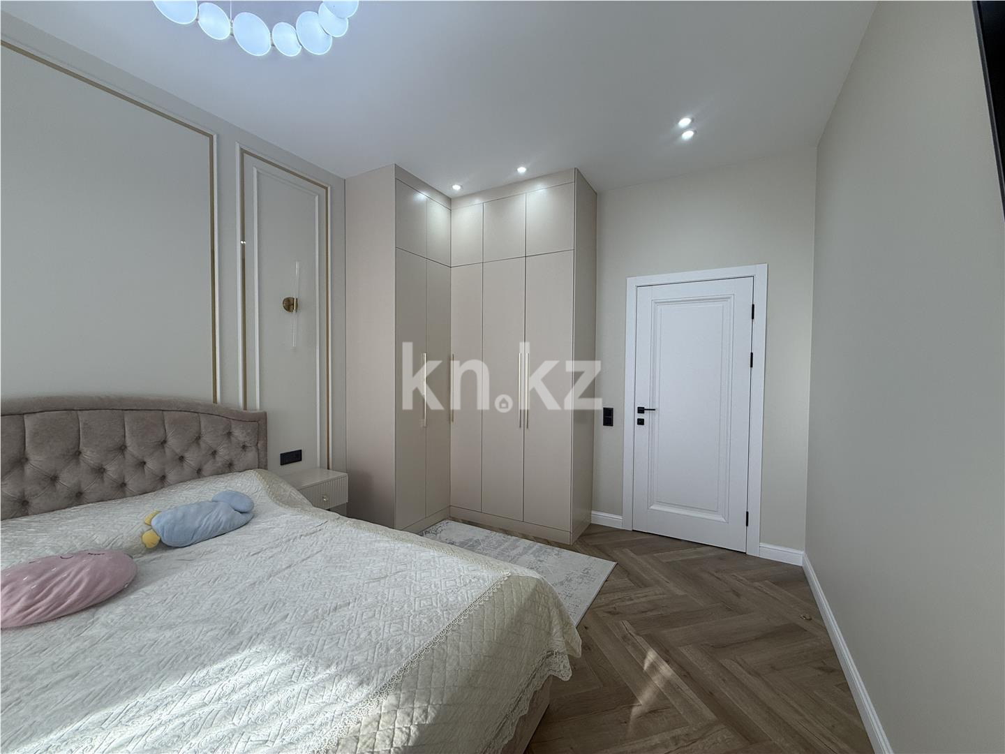 Продажа 4-комнатной квартиры, 120 м², ул. Ашимова, дом  13 в Караганде - фото 9