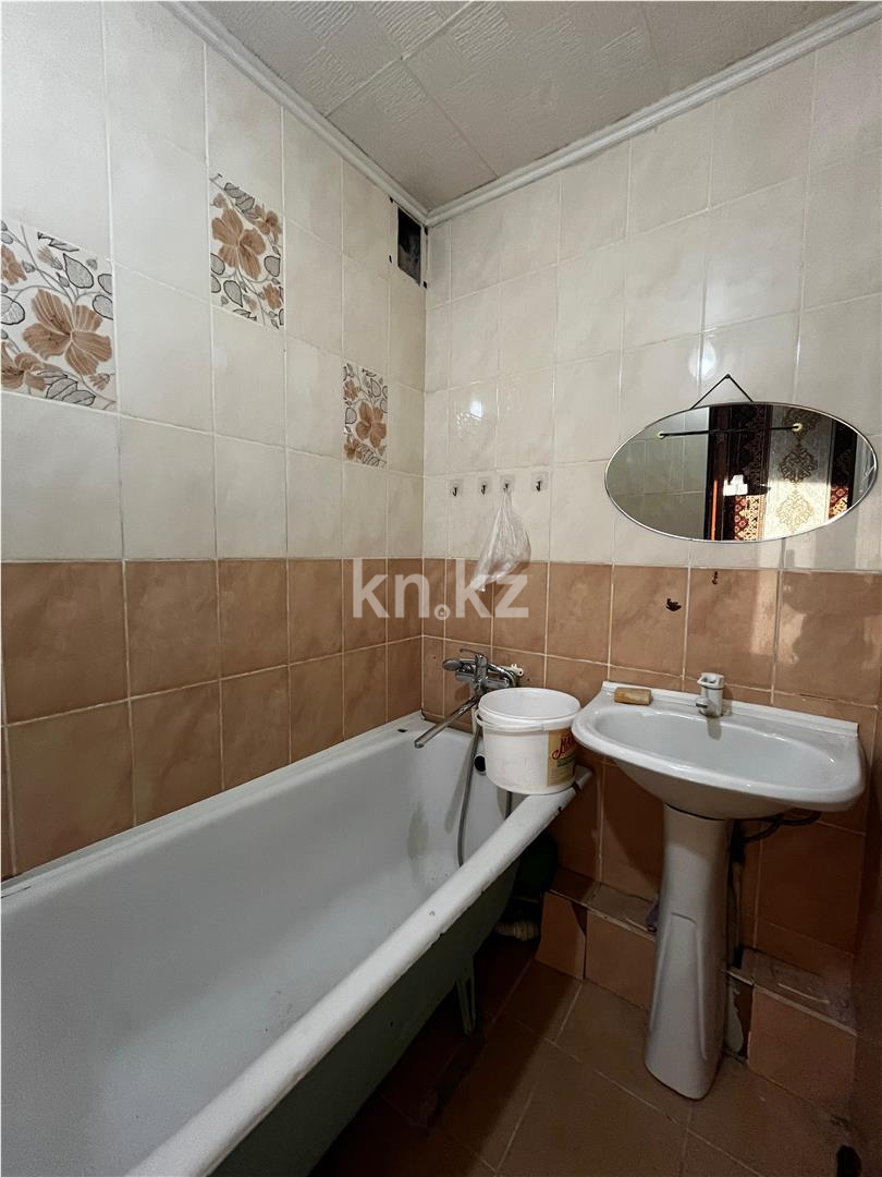 Продажа 2-комнатной квартиры, 45 м², мкр-н Восток-1 в Караганде - фото 8