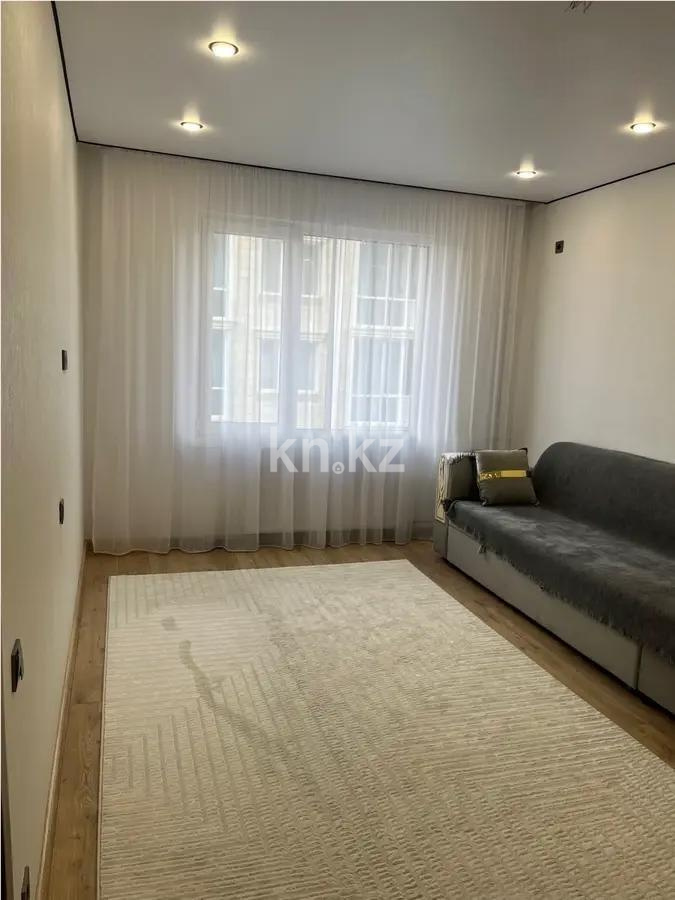 Продажа 1-комнатной квартиры, 35 м², ул. Е-652, дом  18 в Астане