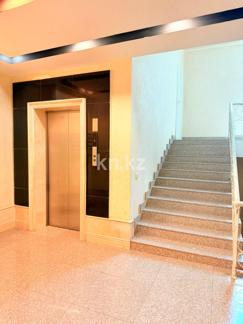 Продажа 5-комнатной квартиры, 300 м² в Астане - фото 4
