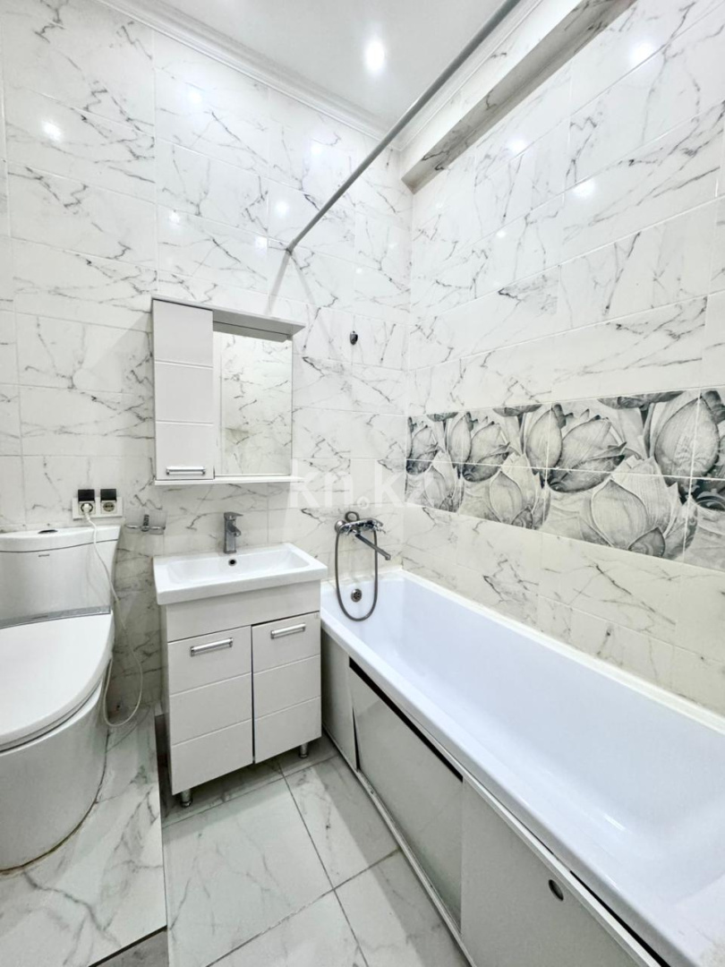 Продажа 1-комнатной квартиры, 43 м², пр. Гагарина в Алматы - фото 11