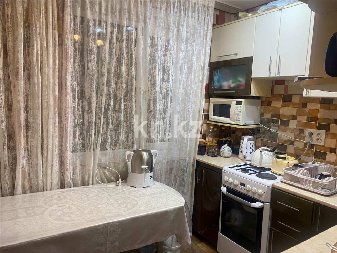 Продажа 3-комнатной квартиры, 62 м², 17-й мкр., дом  55 в Караганде - фото 7