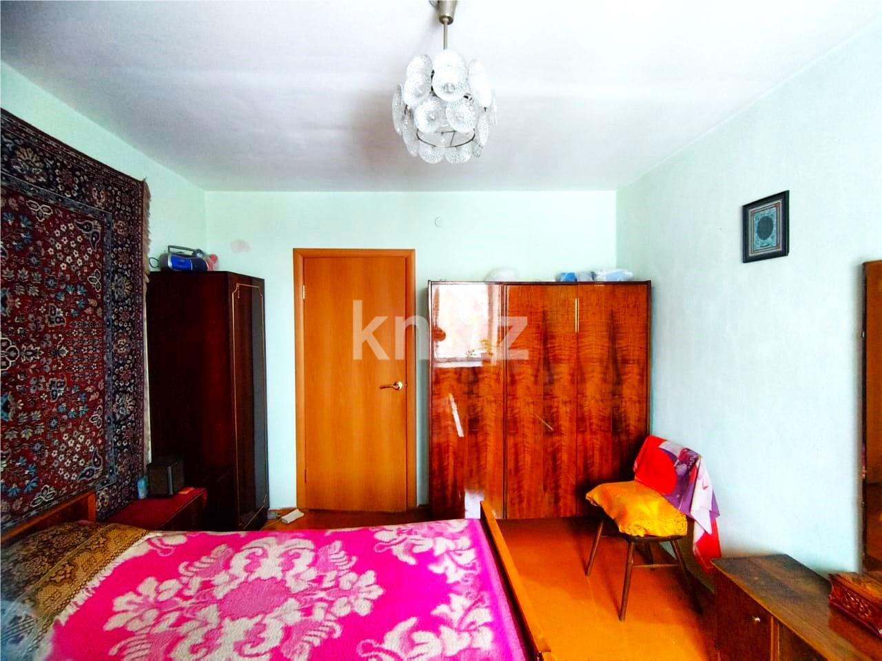 Продажа 3-комнатной квартиры, 62 м², ул. Ермекова, дом  83 в Караганде - фото 5