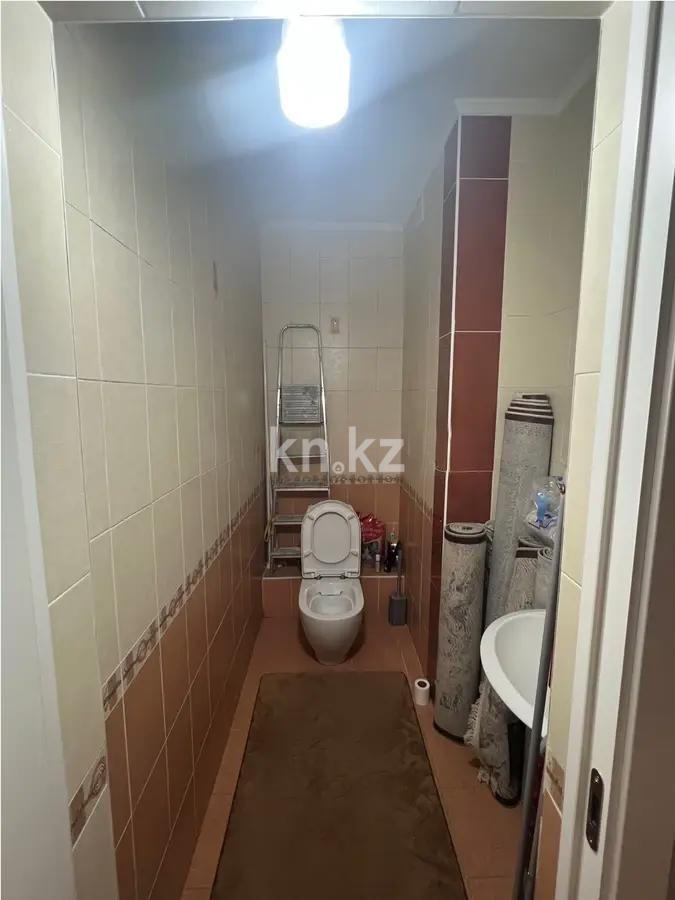 Продажа 2-комнатной квартиры, 78.8 м², мкр-н Аксай-1а, дом  28б в Алматы - фото 5