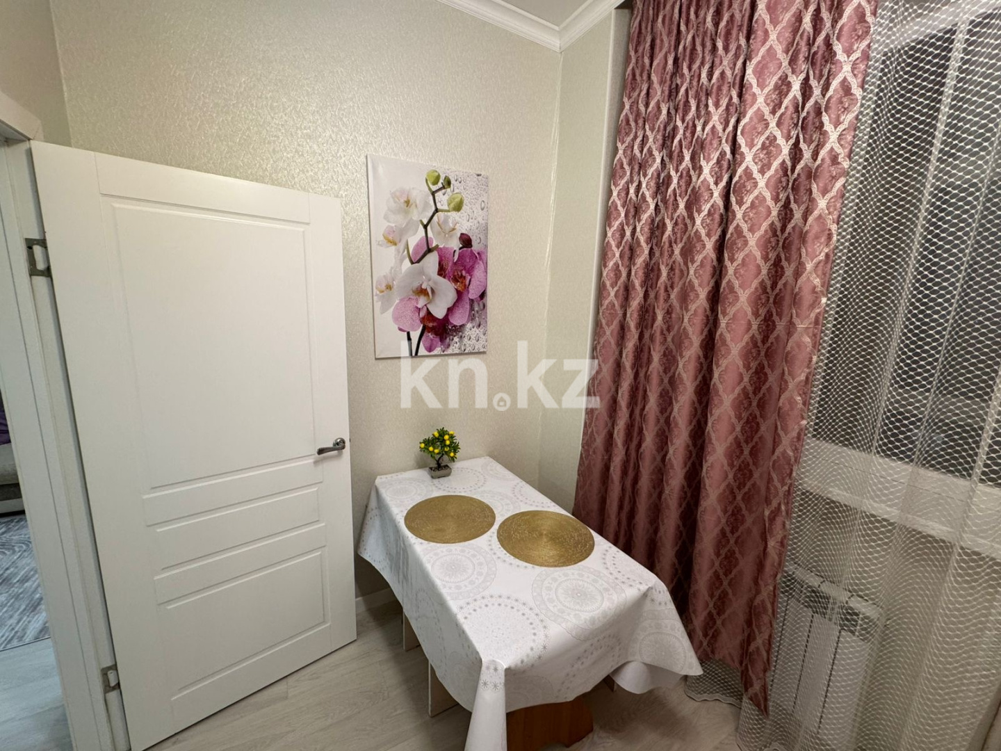 Аренда 1-комнатной квартиры посуточно, 50 м², ул. Туркестан, дом  14 в Астане - фото 9