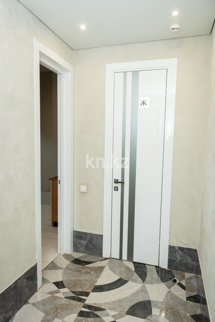 Продажа , 300 м², ул. Муканова, дом  53 в Караганде - фото 10