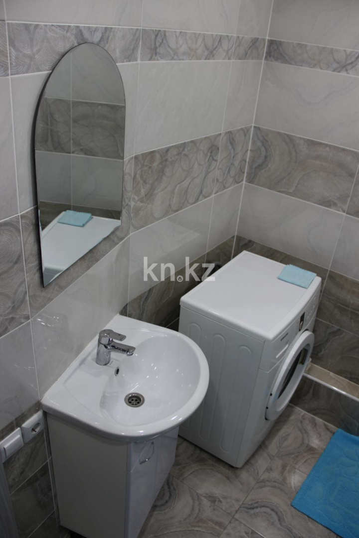 Аренда 3-комнатной квартиры посуточно, 70 м², Камзина, дом  20 в Павлодаре - фото 8