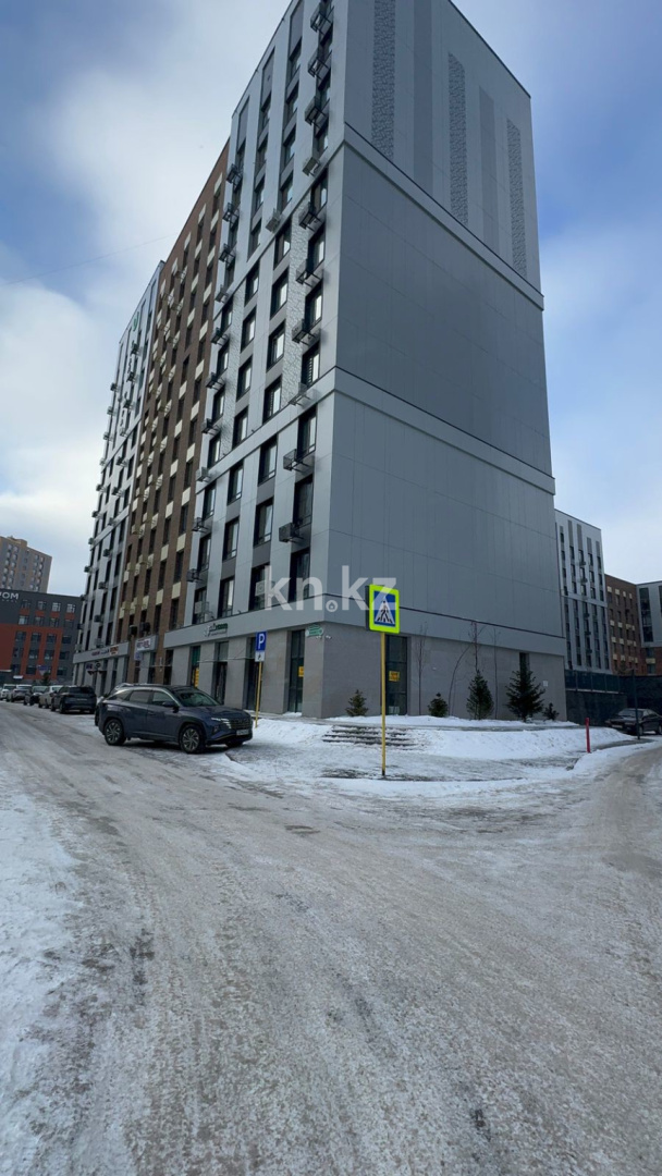 Продажа , 100 м², ул. Аль-Фараби, дом  7/2 в Астане