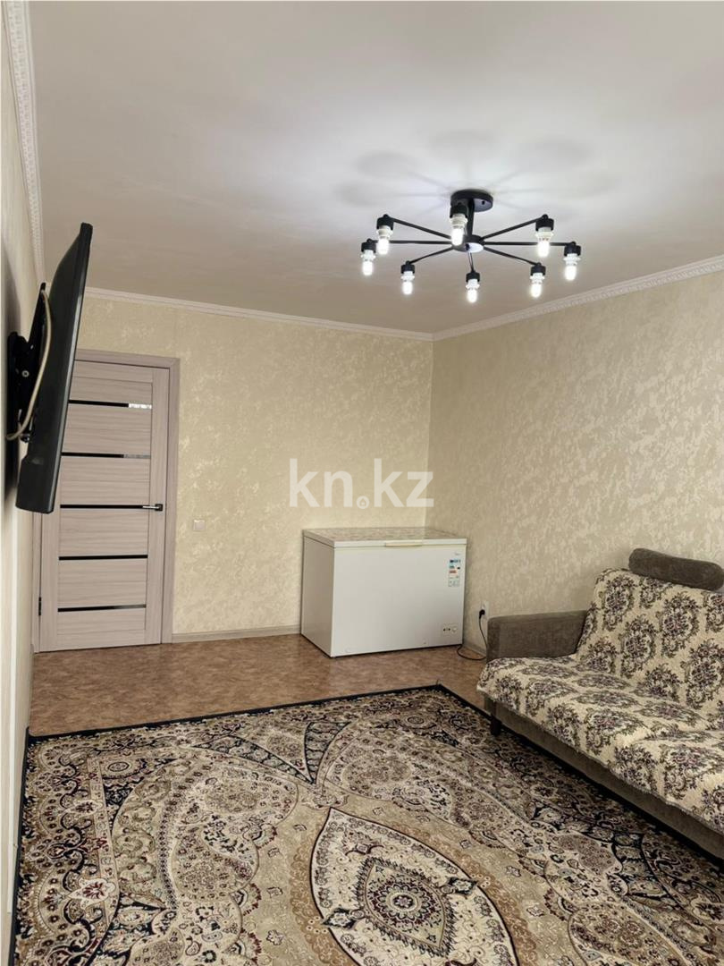 Продажа 2-комнатной квартиры, 47 м², мкр-н 18 в Караганде - фото 2