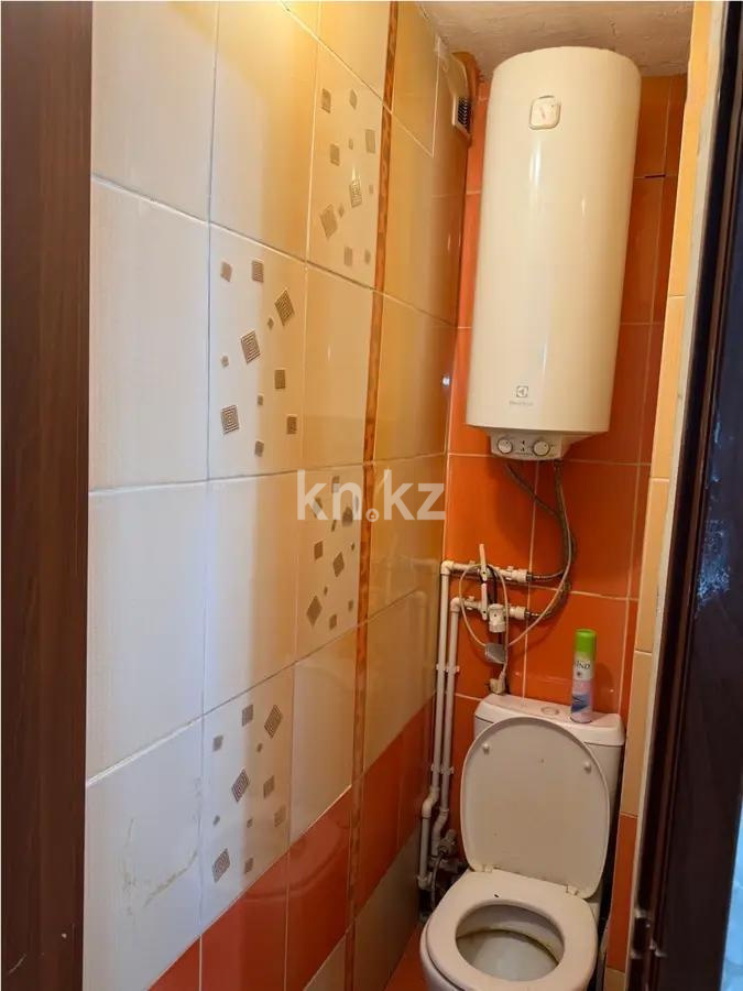 Продажа 3-комнатной квартиры, 65 м², пр. Республики, дом  6 в Караганде - фото 5