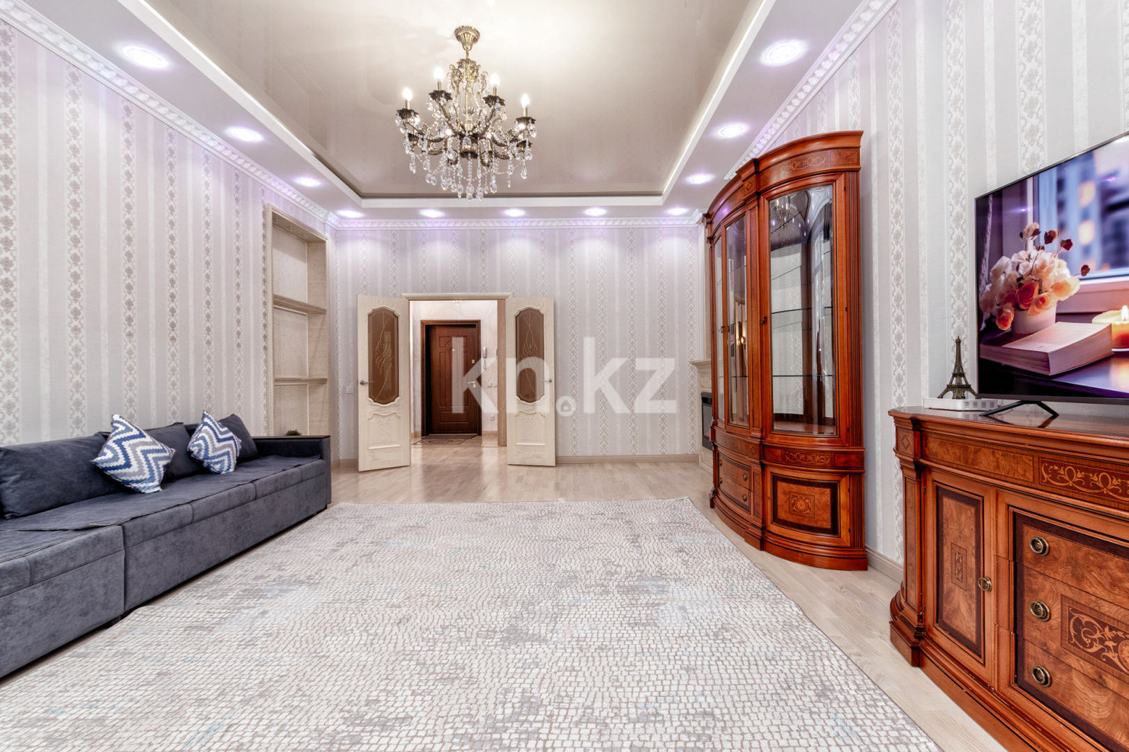 Аренда 3-комнатной квартиры посуточно, 130 м², ул. Керей, Жанибек хандар, дом  14/2 - ул. Сауран в Астане - фото 8