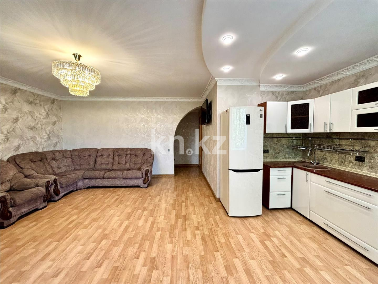 Продажа 4-комнатной квартиры, 101 м² в Караганде - фото 3