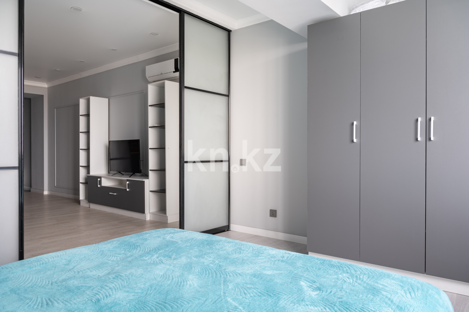 Аренда 1-комнатной квартиры посуточно, 50 м² в Алматы - фото 4