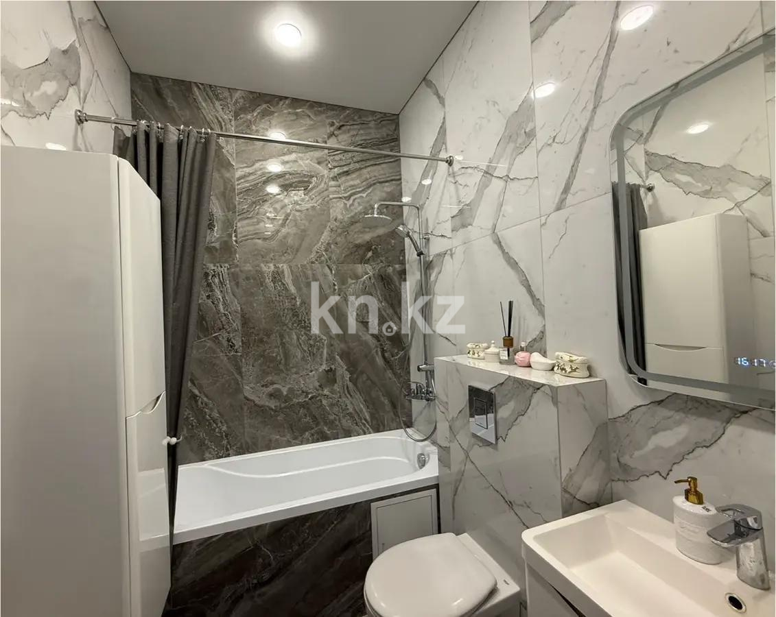 Продажа 4-комнатной квартиры, 104 м², ул. Кулкыбаева, дом  13 в Караганде - фото 7