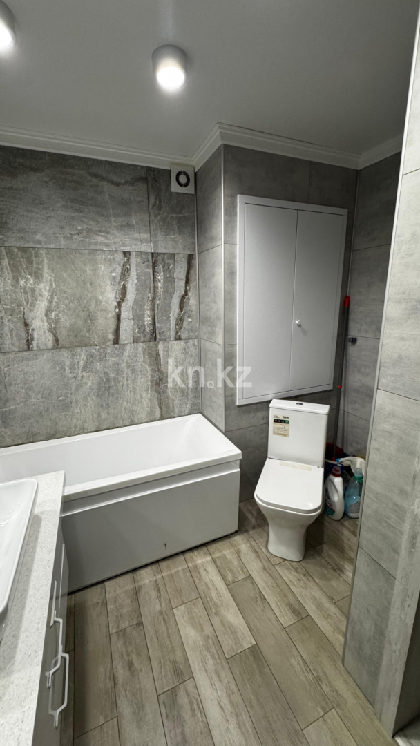 Продажа 4-комнатной квартиры, 134.9 м² в Караганде - фото 9