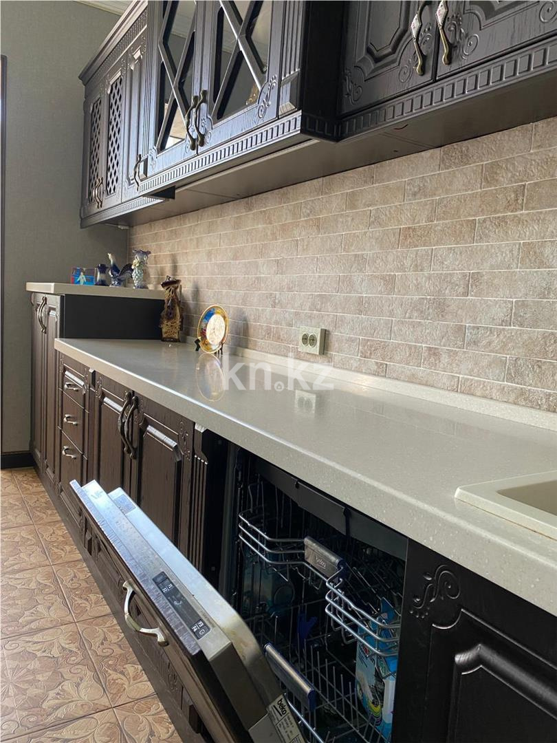 Продажа 3-комнатной квартиры, 116 м², мкр-н Алтын Арка, дом  19 в Караганде - фото 22