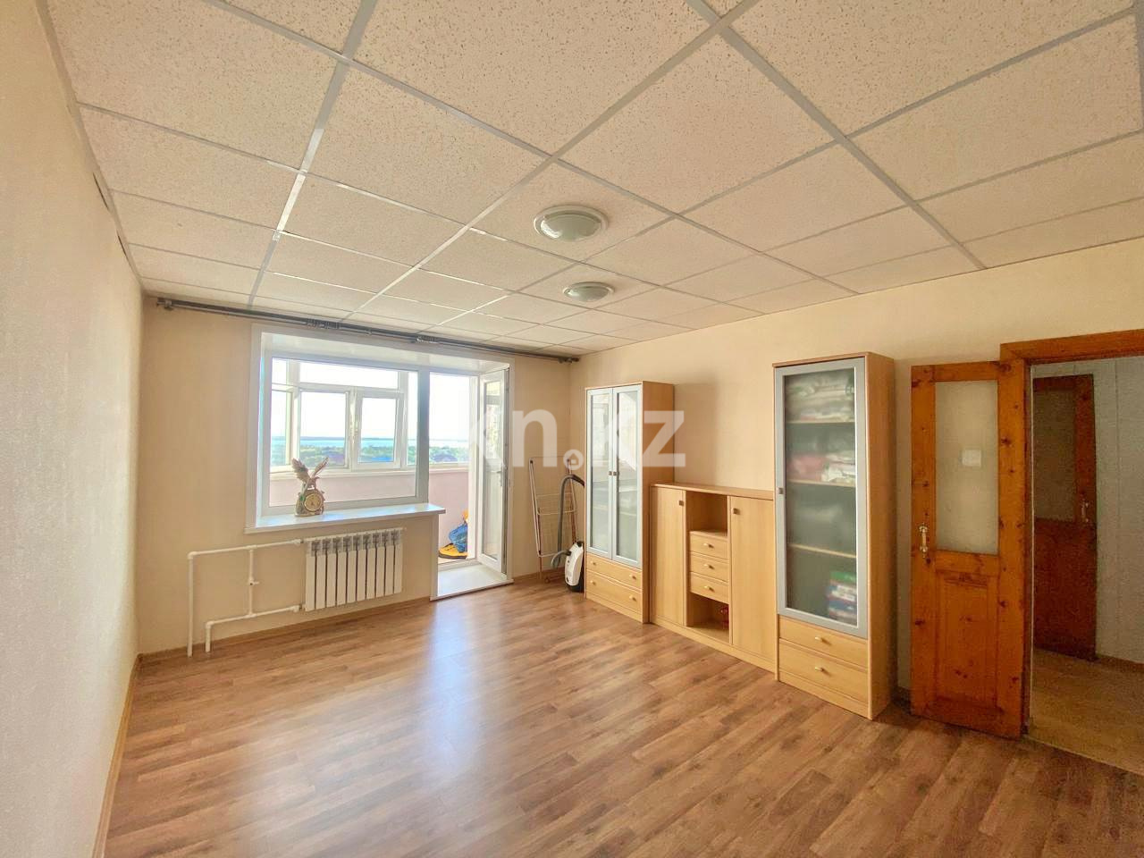 Продажа 2-комнатной квартиры, 52 м², пр. Шахтеров в Караганде - фото 3