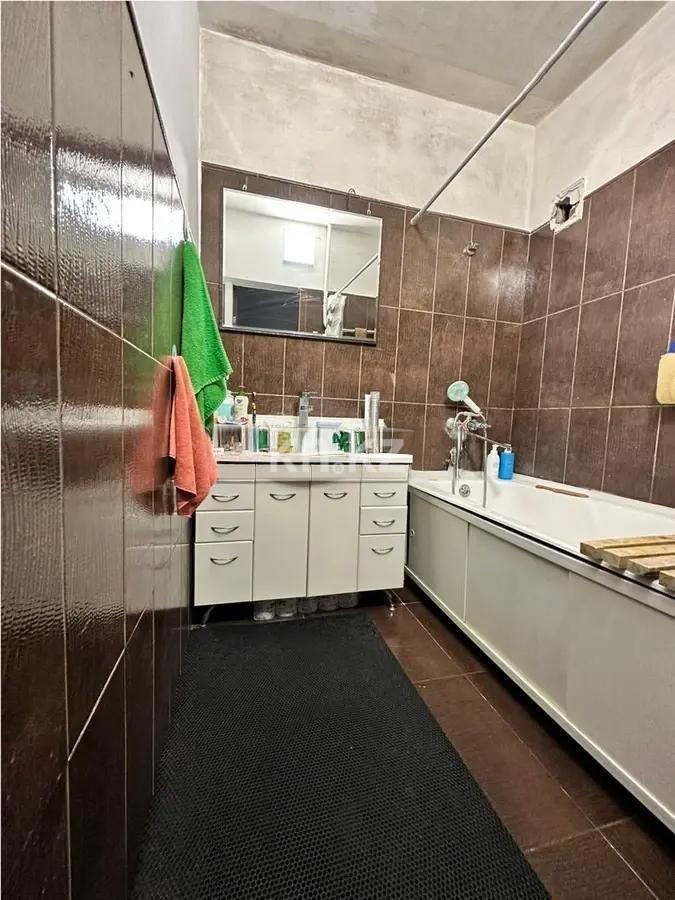 Продажа 3-комнатной квартиры, 70 м², мкр-н Жетысу-4, дом  21 в Алматы - фото 5