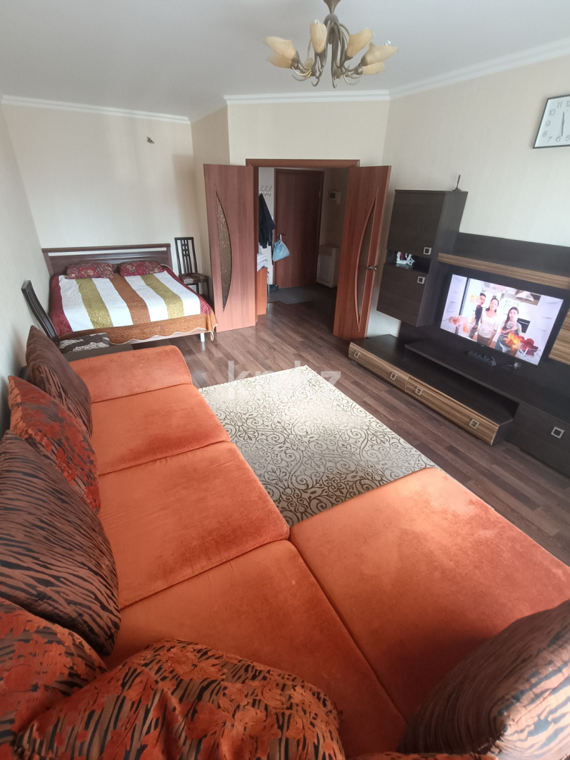 Аренда 1-комнатной квартиры посуточно, 45 м², ул. Кенесары, дом  1 - ул. Кумисбекова в Астане